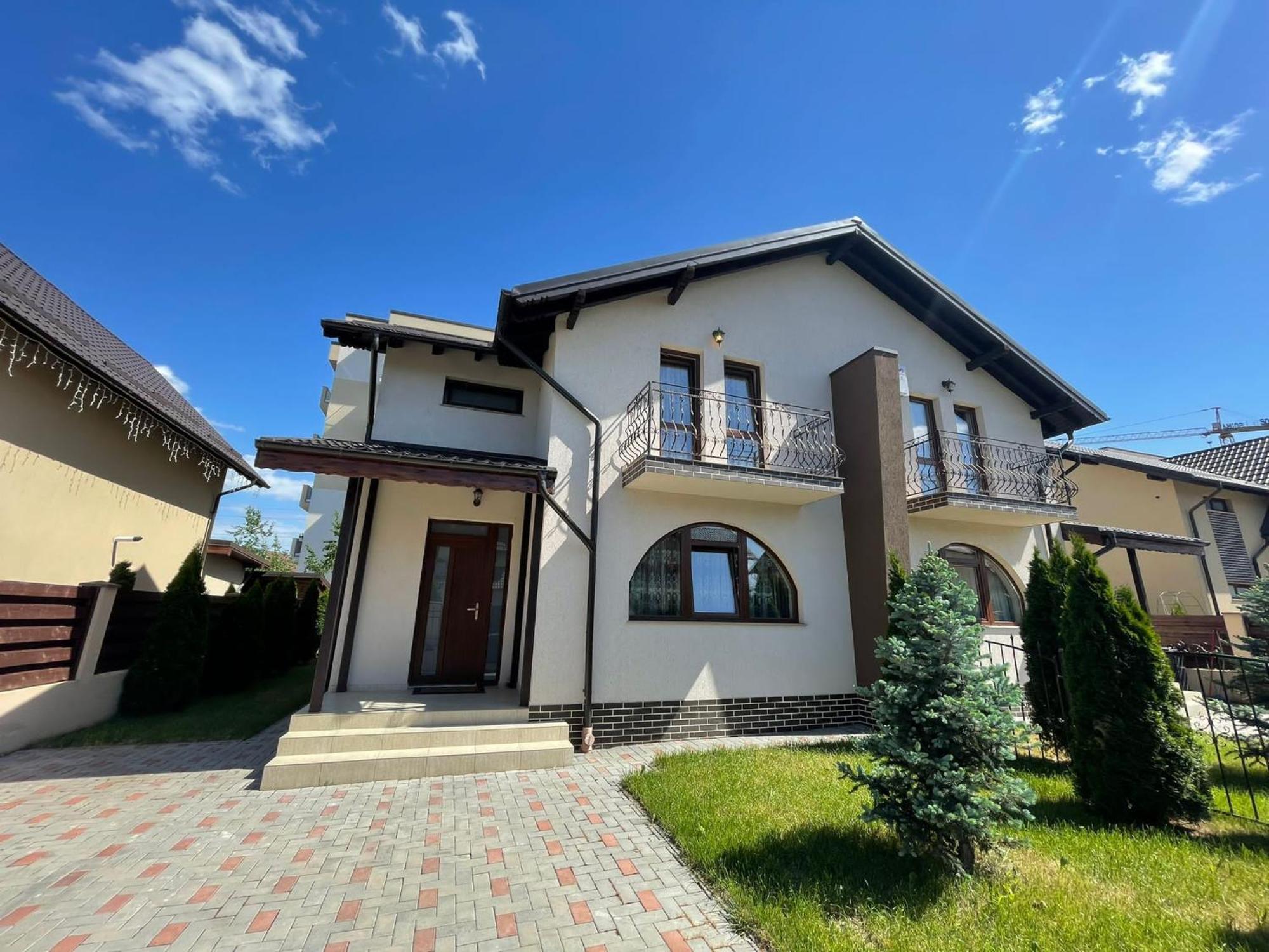 Vila Pati Ploiesti Luaran gambar